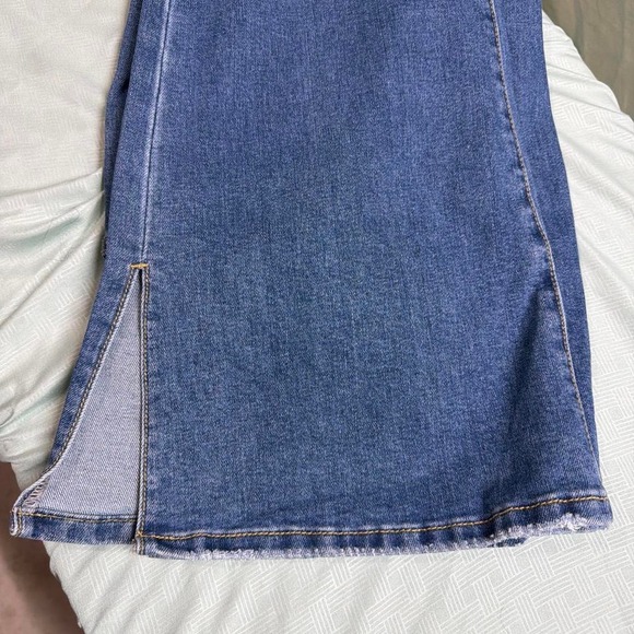 Jeans - Picture 4 of 4